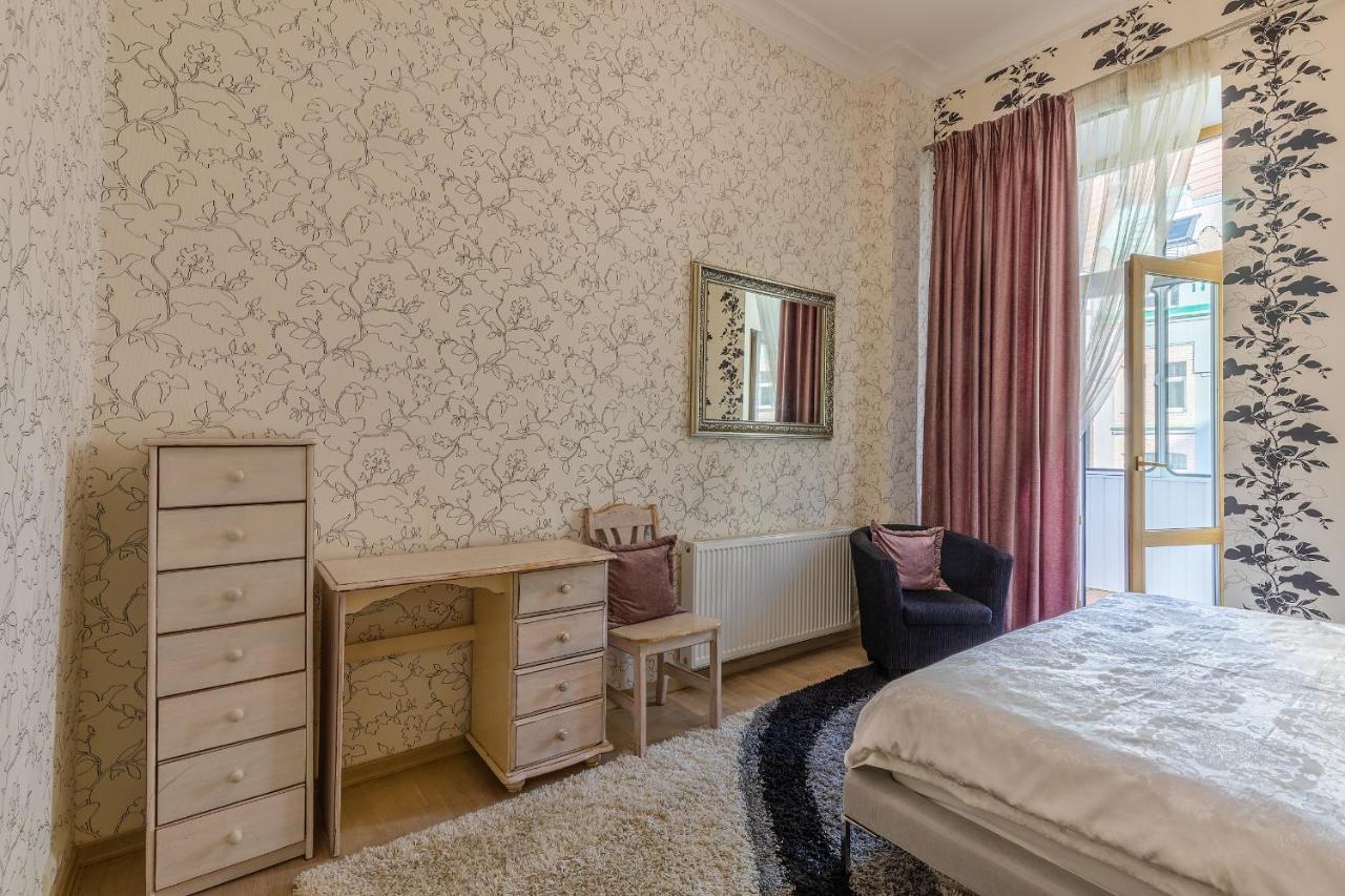 Appartement Saksaganskogo Centre à Kiev Extérieur photo
