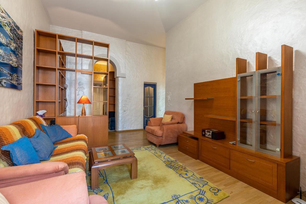 Appartement Saksaganskogo Centre à Kiev Extérieur photo